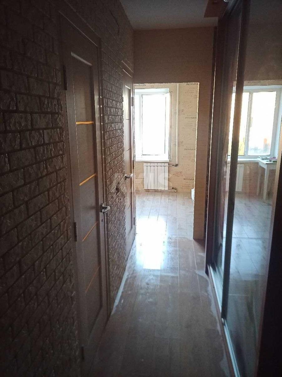 1k apartment vul. Revuc'kogo 11В5