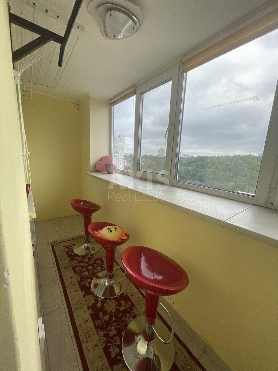 3k apartment vul. Karpats'ka 12607505