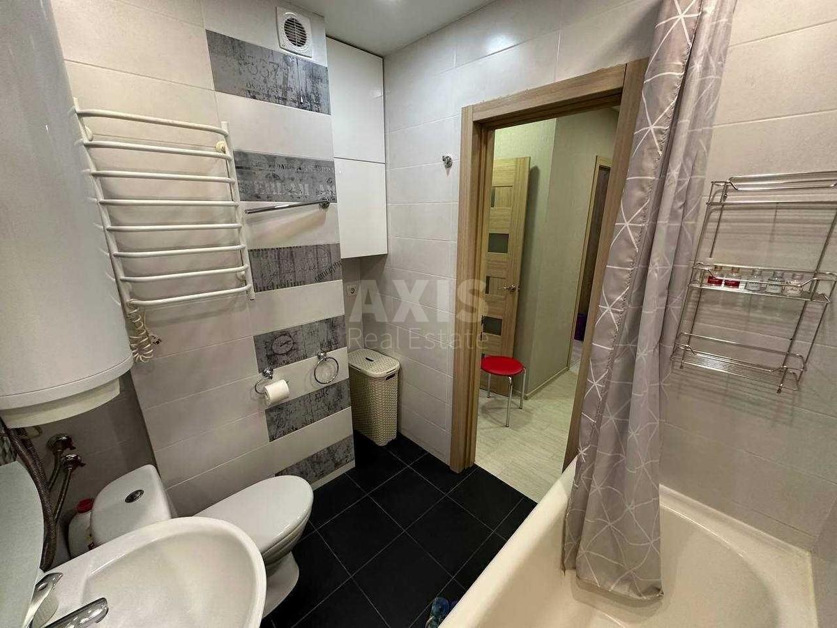 1k apartment vul. Lebedjeva Mykoly 6464456