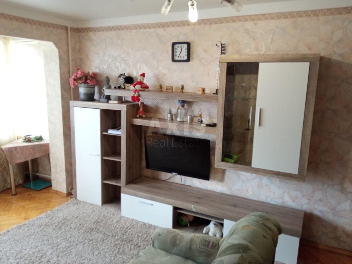 1k apartment vul. Voskresens'ka 11