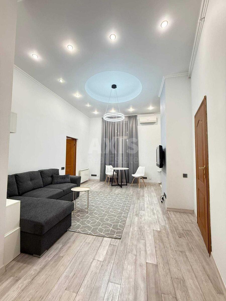 2k apartment vul. Ljuterans'ka 16626615