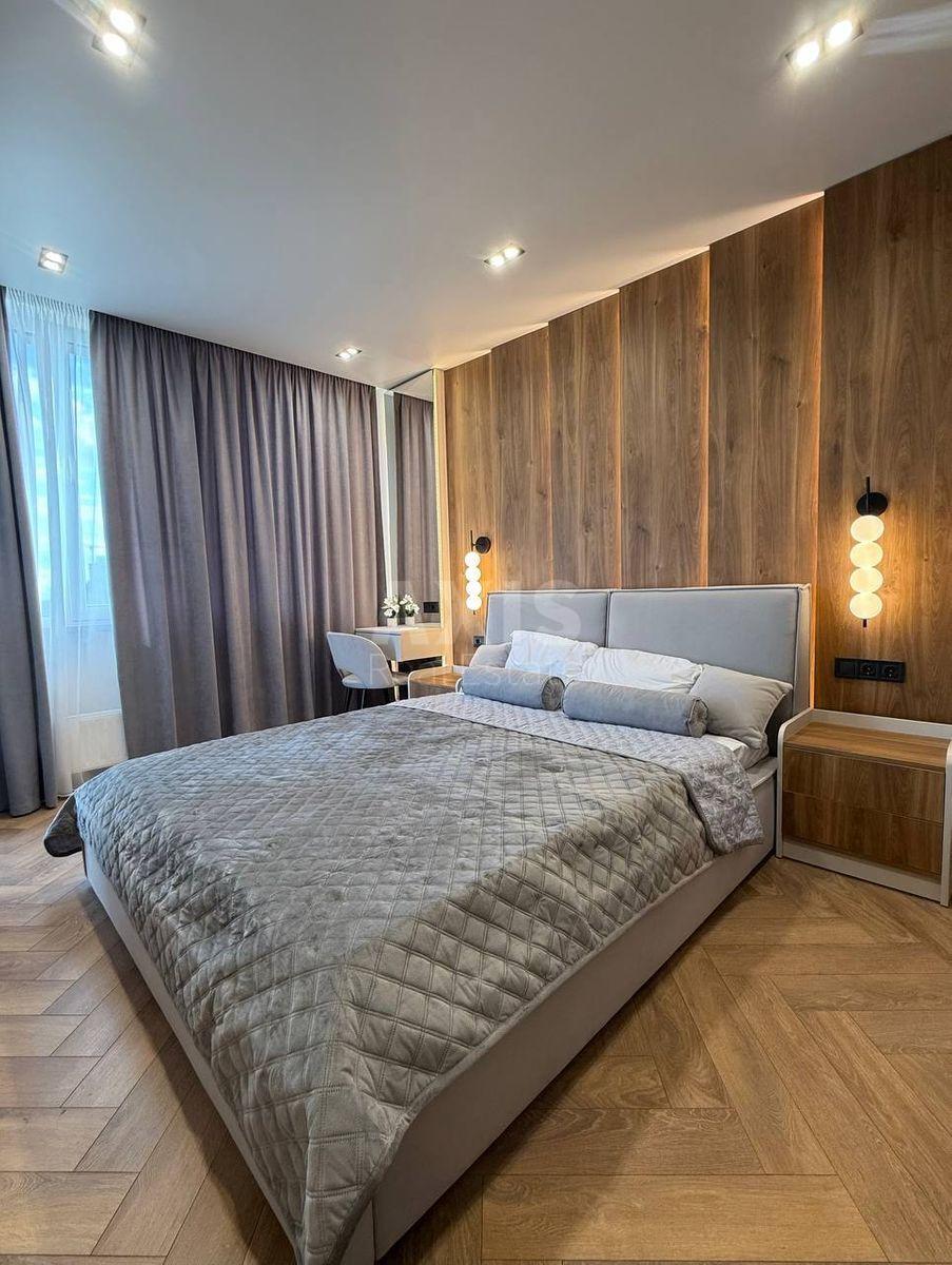 4k apartment vul. Rodyny Kristeriv 145813510
