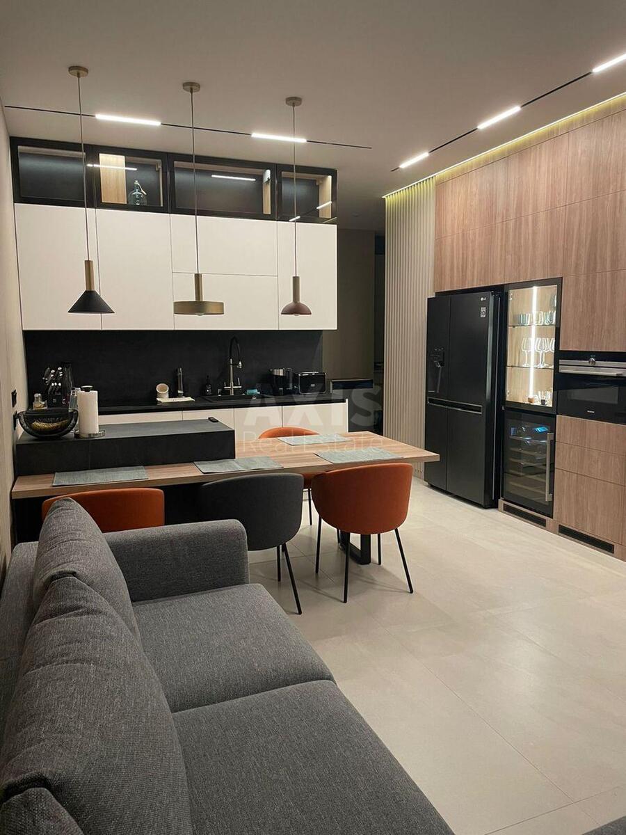 4k apartment nab. Dniprovs'ka 1457180