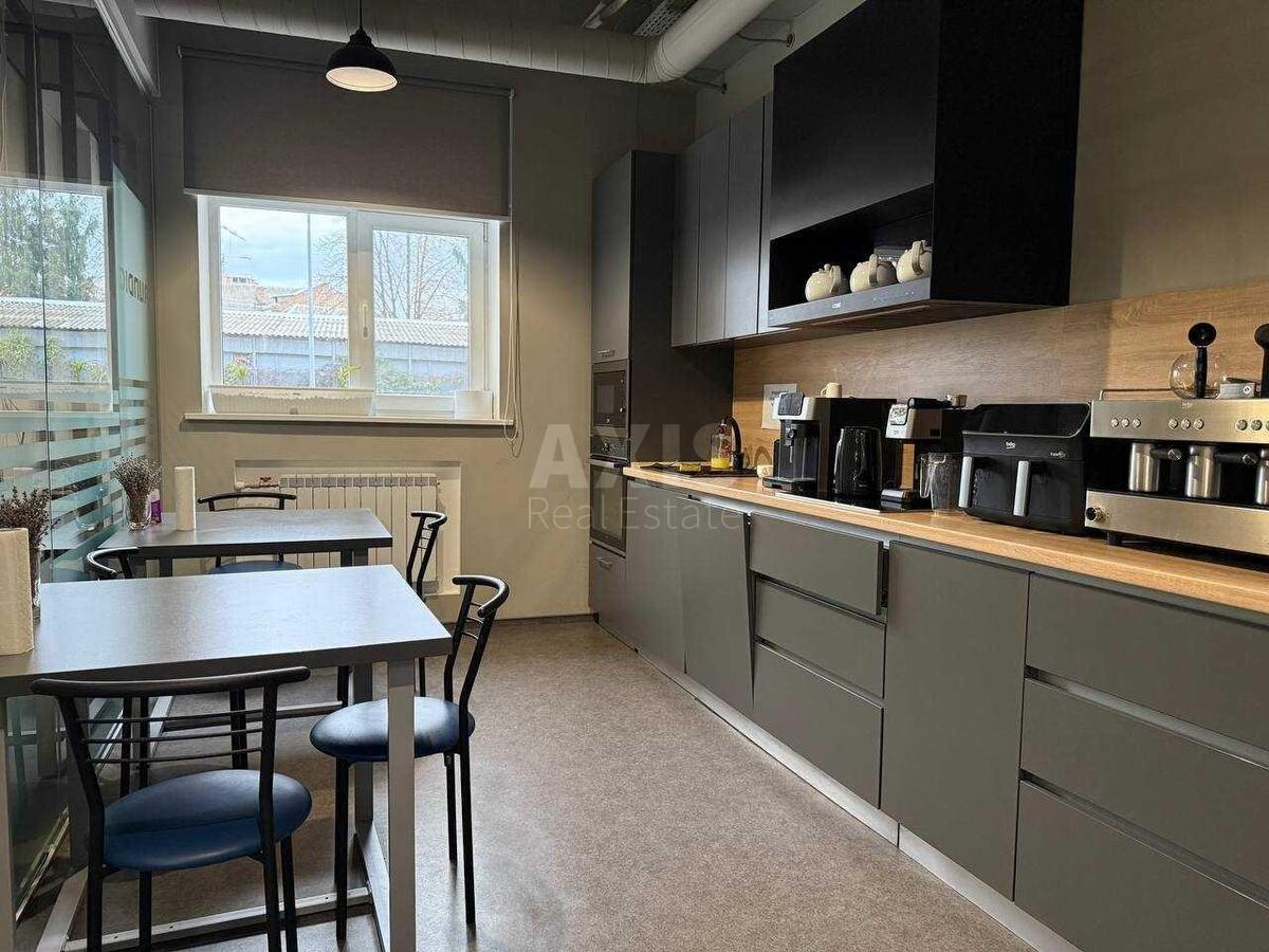 Office vul. Gajdara 58/10, 425m2617044