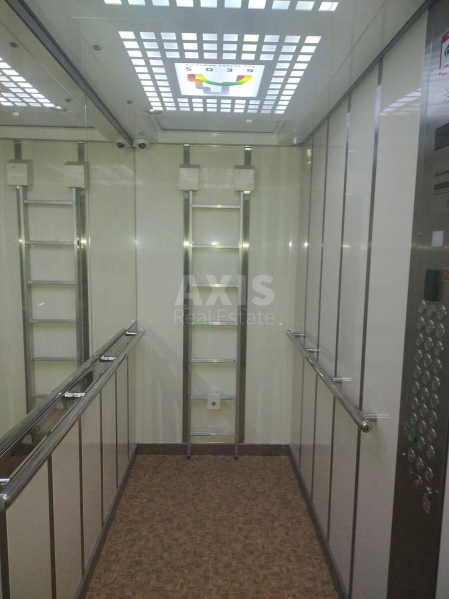 2k apartment uzv. Lysogirs'kyj 207