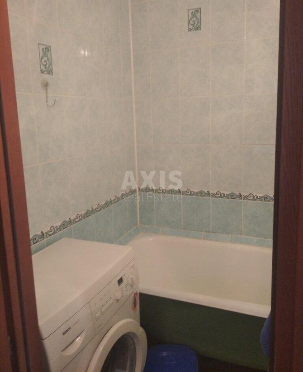 1k apartment vul. Geroi'v Dnipra 755