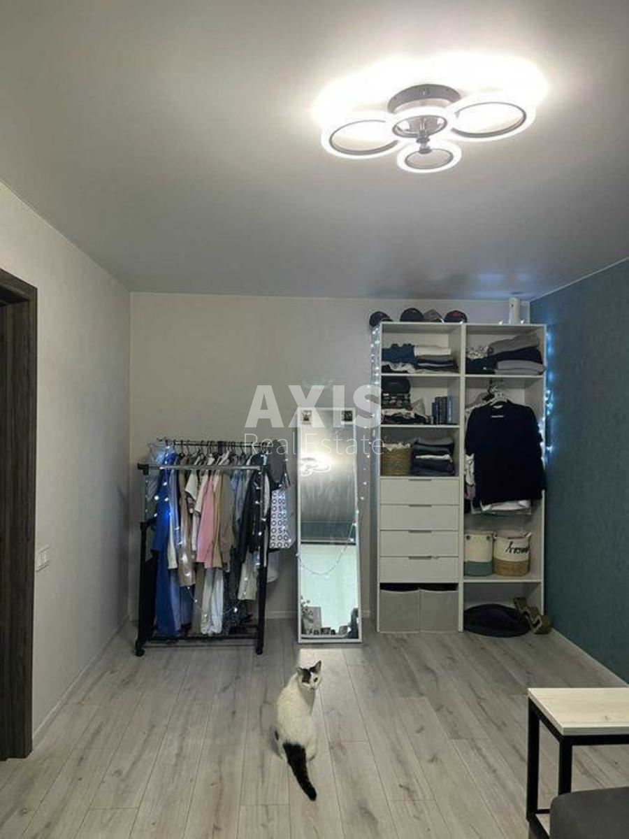2k apartment vul. Bakyns'ka 374