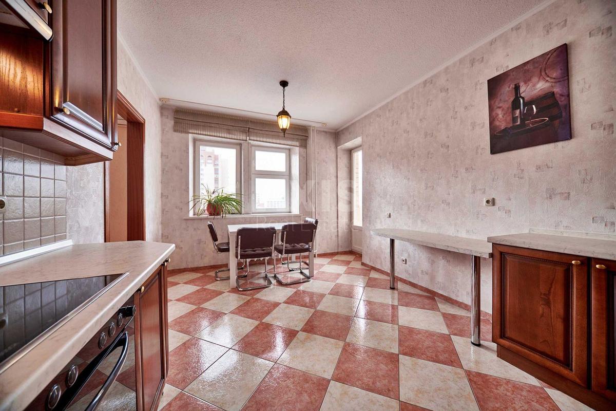 3k apartment vul. Tymoshenka Marshala 2917
