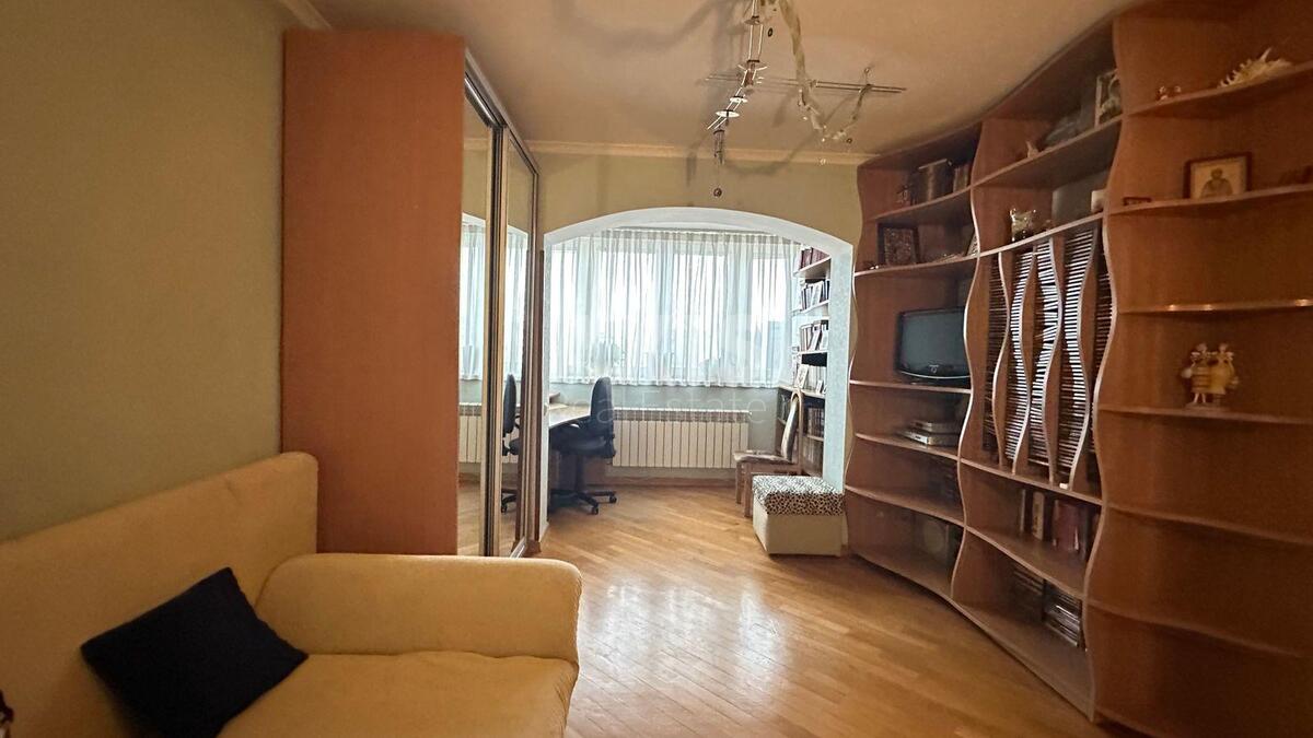3k apartment vul. Geroi'v Dnipra 97