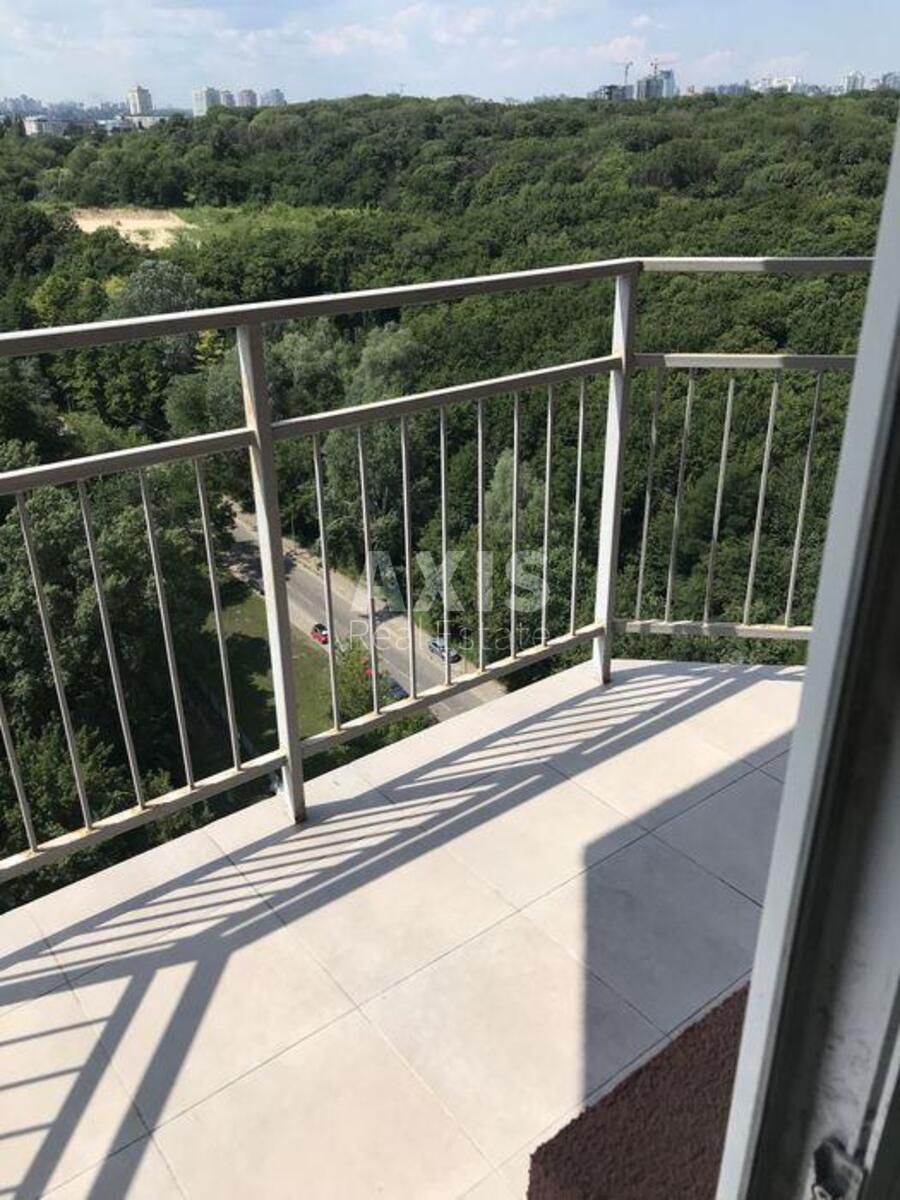 1k apartment prov. Lysogirs'kyj 201