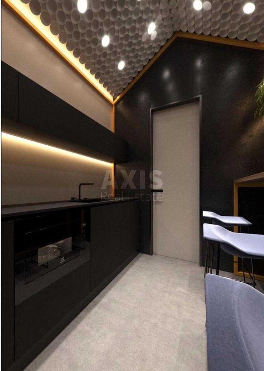 Office uzv. Klovs'kyj 7, 100m27