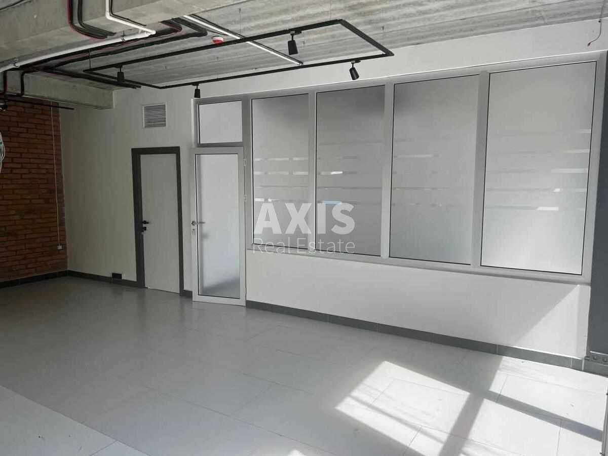 Office vul. Nyzhn'ojurkivs'ka 9, 400m24