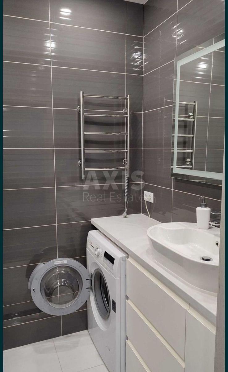 1k apartment bul. Vernads'kogo Akademika 244