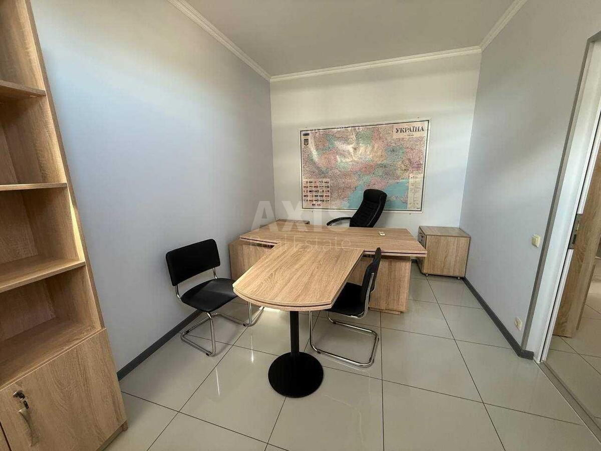 Офис бул. Леси Украинки 7А, 140м2588032