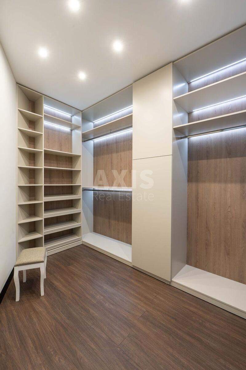 4k apartment vul. Buslivs'ka 126312111