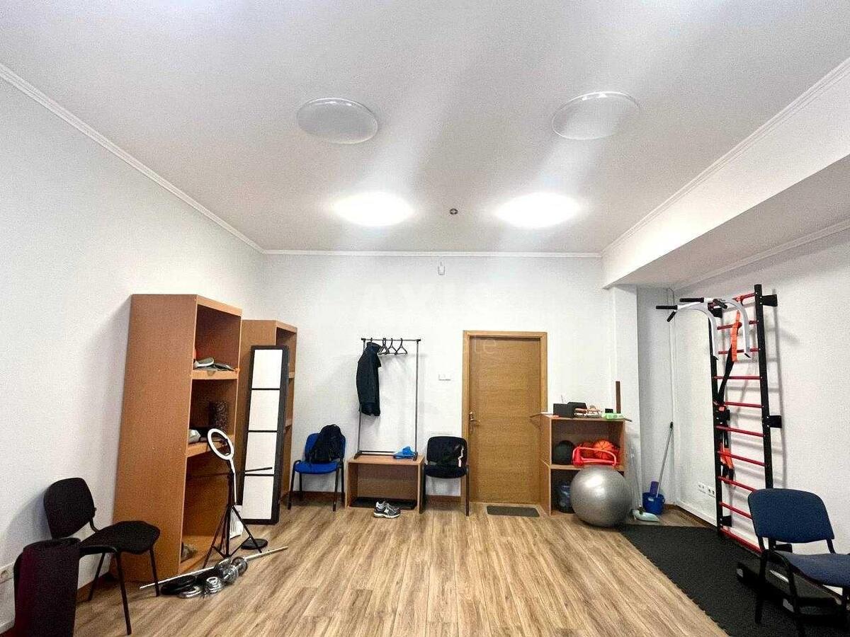 Office vul. Shhekavyc'ka 56, 44m22