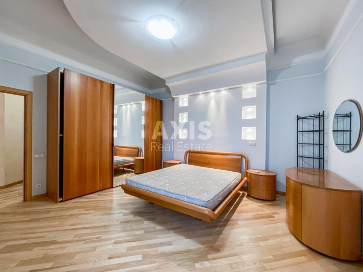 4k apartment vul. Jaroslaviv Val 14г3
