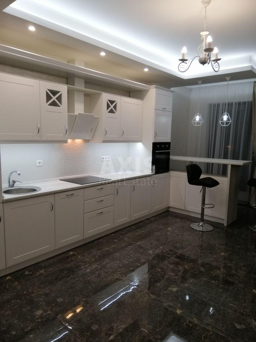 1k apartment doroga Naberezhno-Rybal's'ka 3