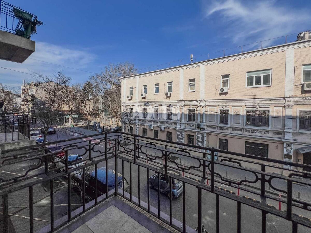 4k apartment vul. Rejtars'ka 1114