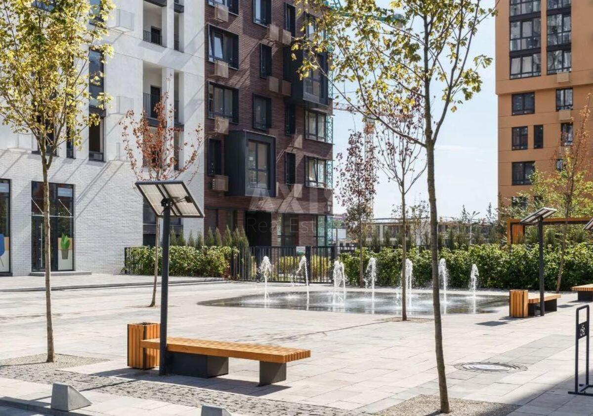 1k apartment vul. Saljutna 2Б636083