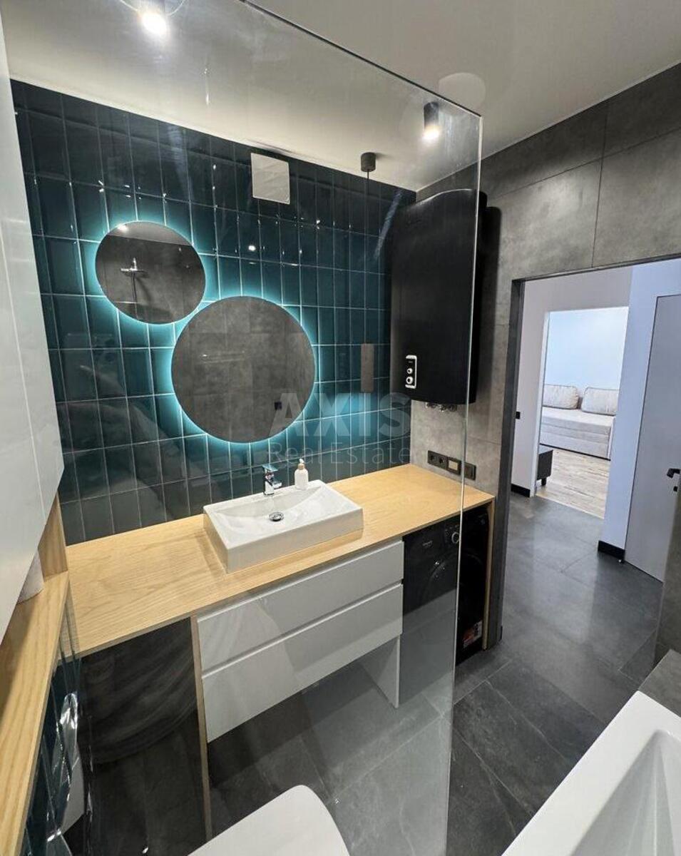 1k apartment vul. Grechka Marshala 10Б6