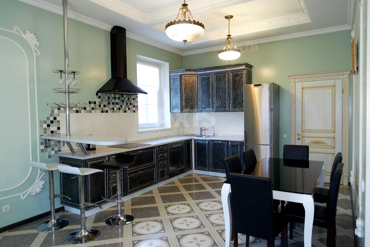 House vul. Bogatyrs'ka, 650m2, Kyiv city593425