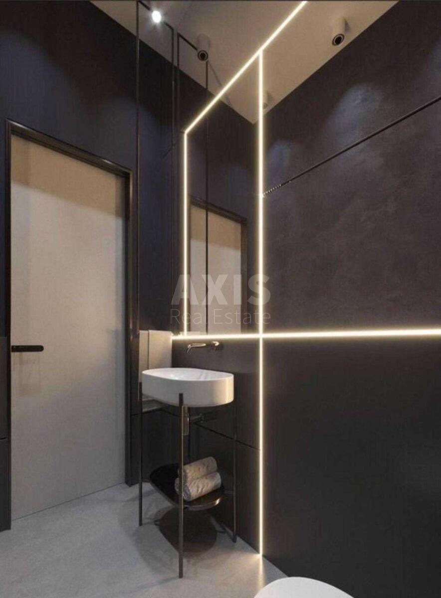 Офис спуск Кловский 7, 100м28