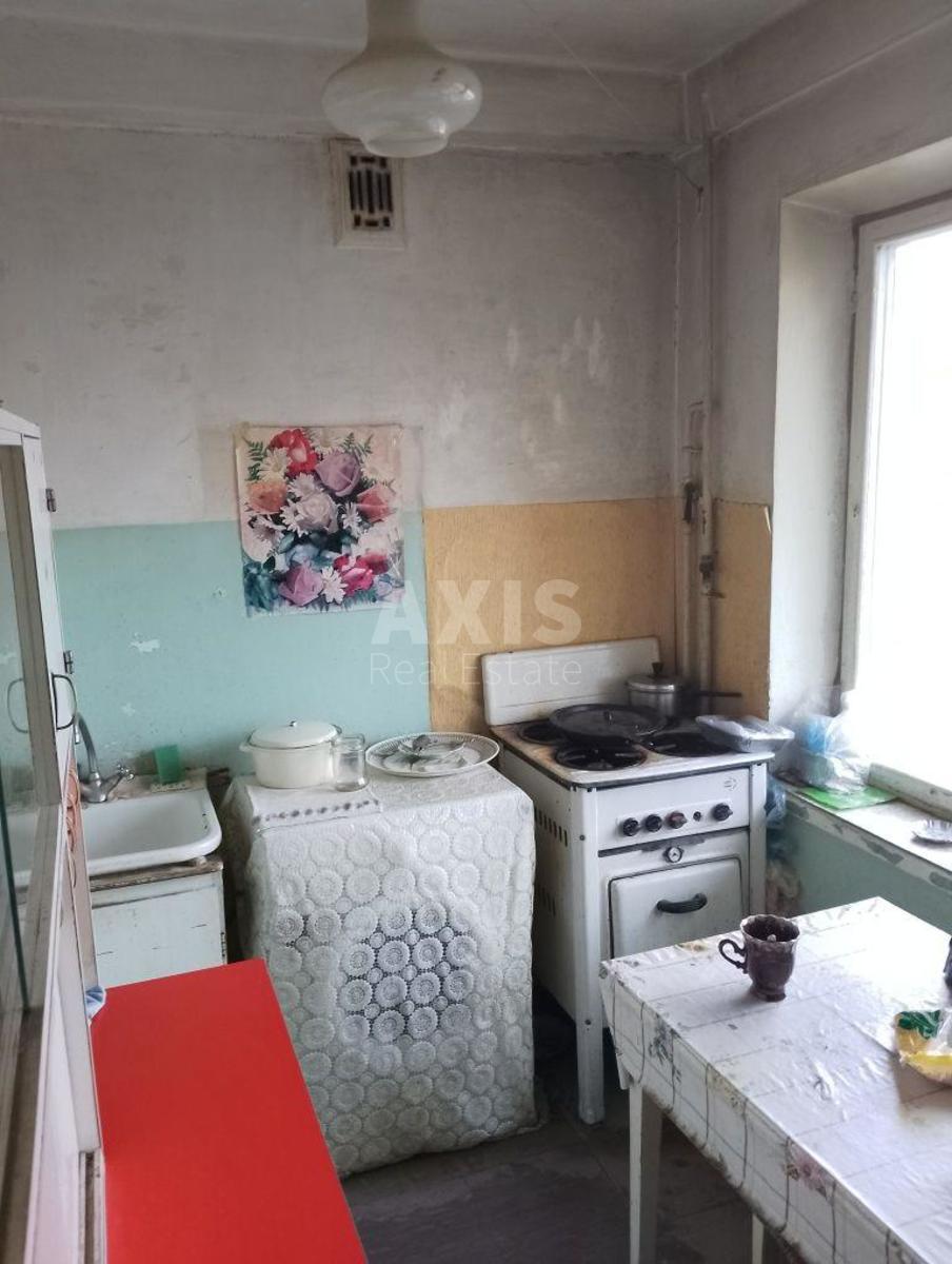 3k apartment vul. Borshhagivs'ka 10А0