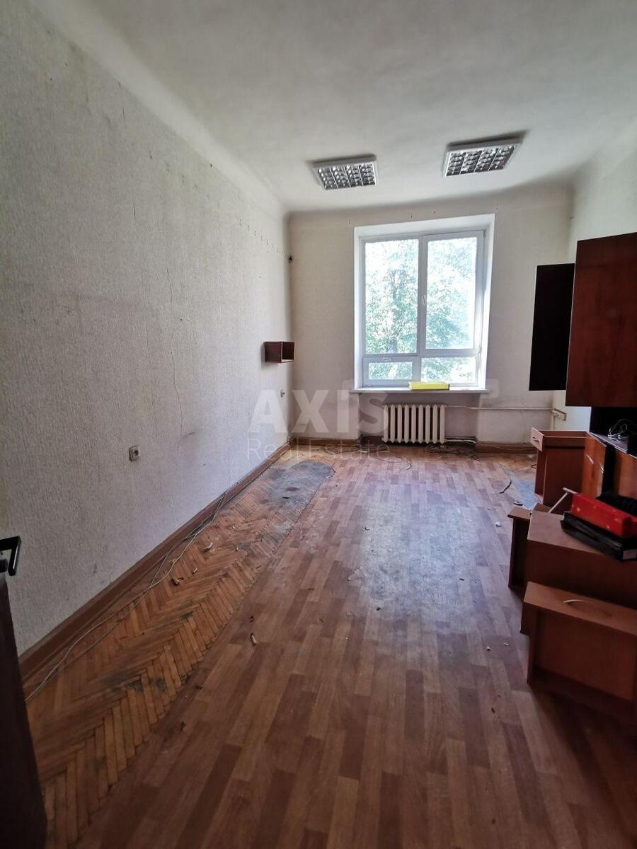 Офис ул. Довженко 1, 150м24