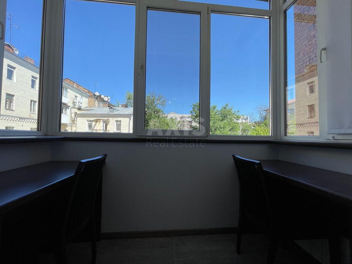 2k apartment vul. Volos'ka 4610