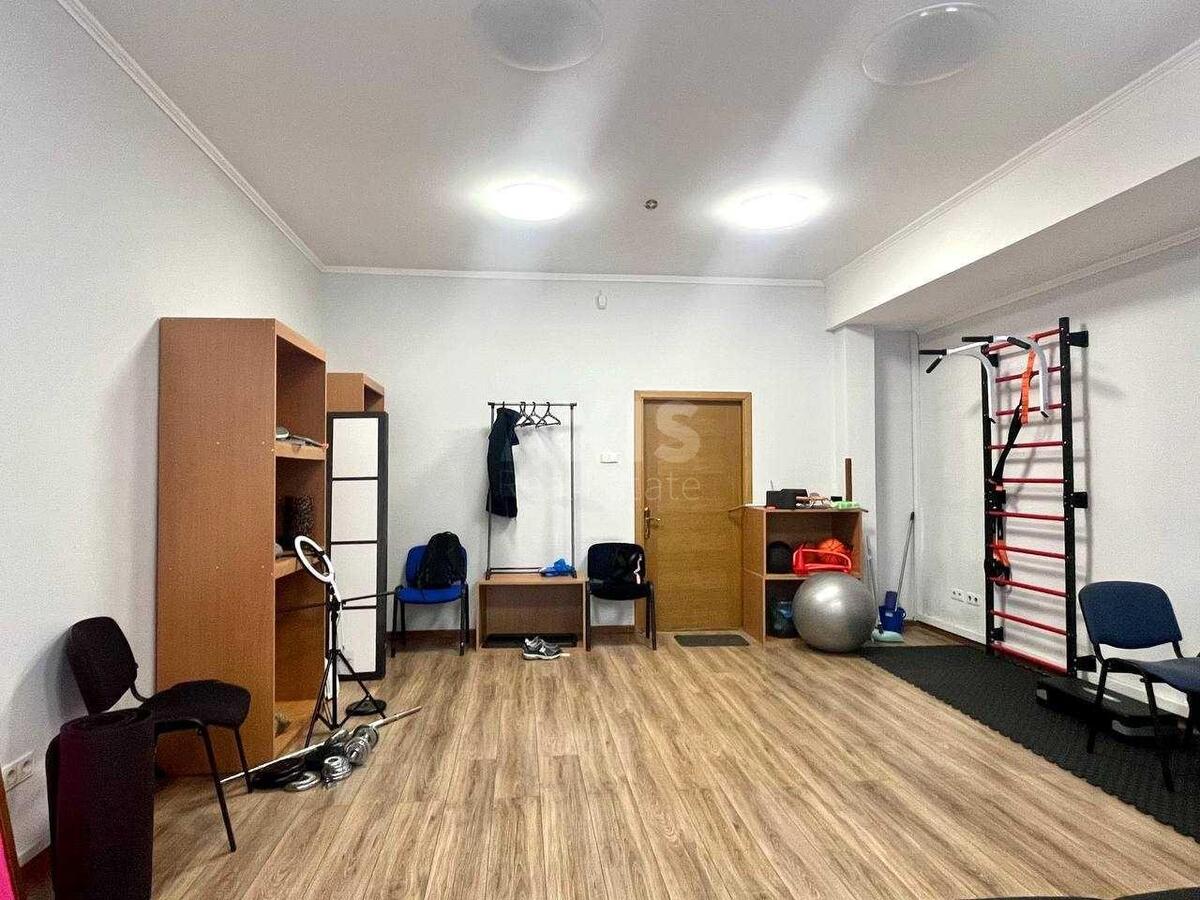 Office vul. Shhekavyc'ka 56, 44m23