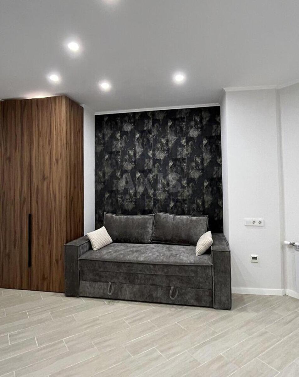 2k apartment vul. Radystiv 34В5