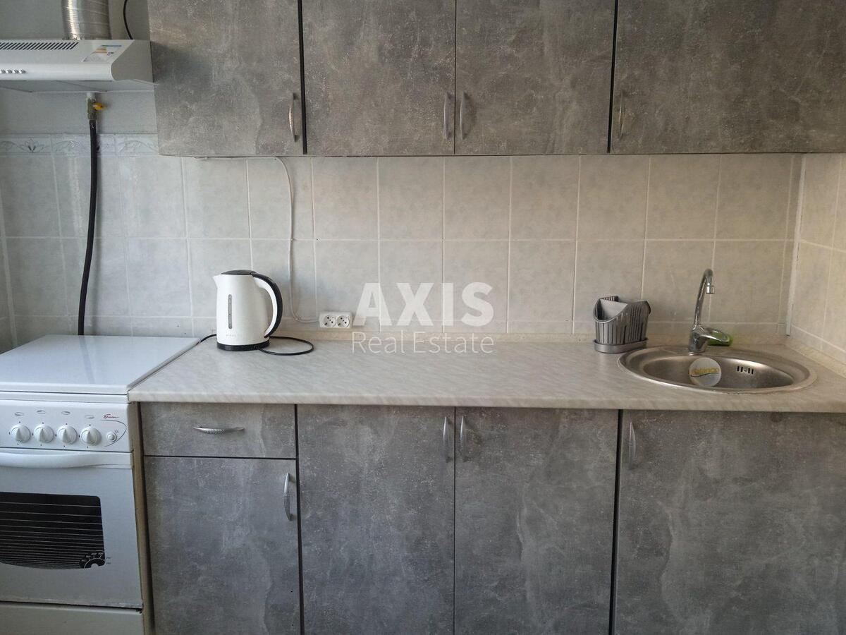 2k apartment vul. Entuziastiv 11/1