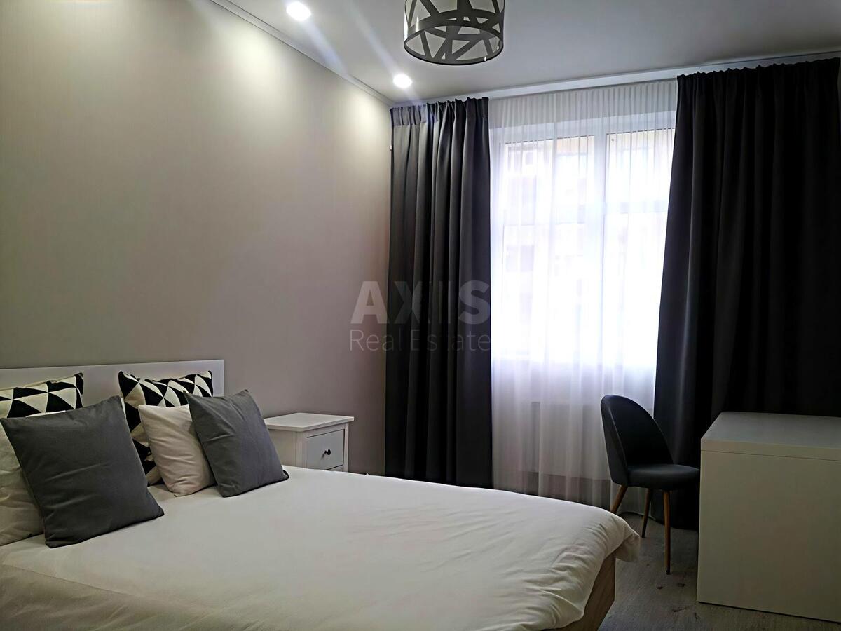 1k apartment vul. Filatova Akademika 2/1637830