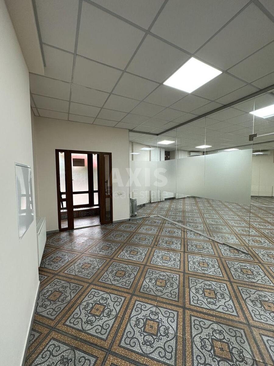 Офис ул. Евгения Коновальца 36В, 200м26