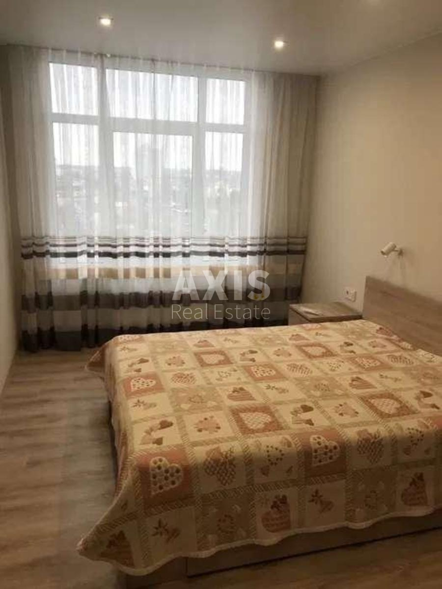 1k apartment vul. Sverstjuka Jevgena 6Д1