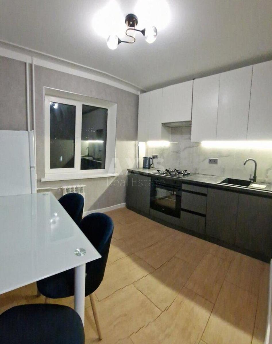 2k apartment vul. Radchenka Petra 27