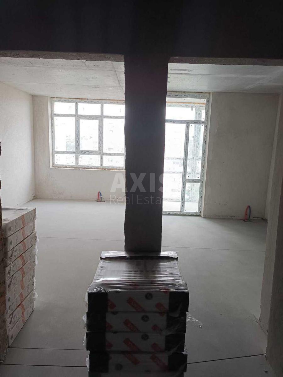 1k apartment vul. Avtozavods'ka 72Б0