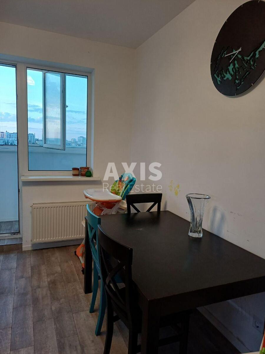 2k apartment vul. Heroyiv Polku «Azov» 8612640