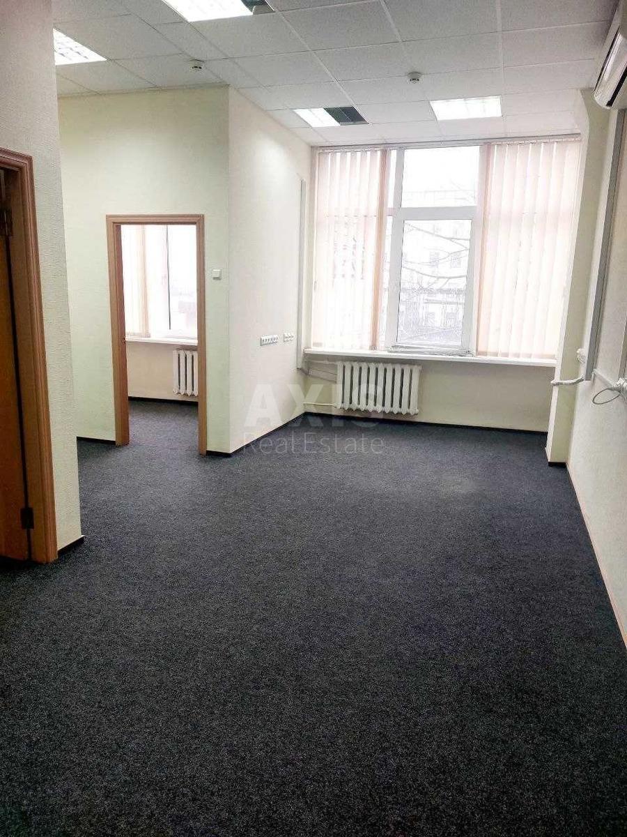 Office vul. Moskovs'ka 32/2, 30m2