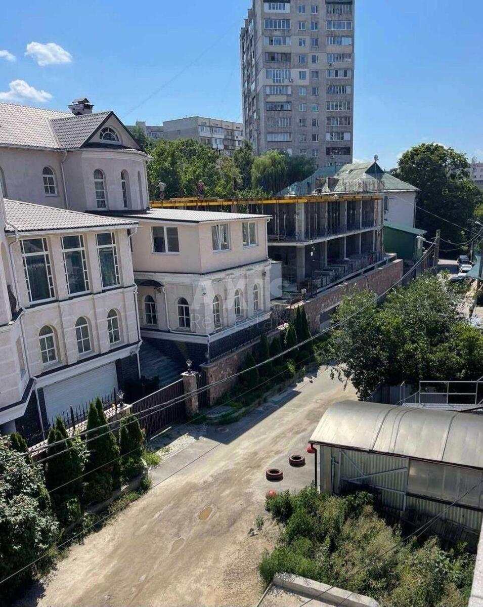 Service object vul. Strutyns'kogo Sergija 7, 543m2625428