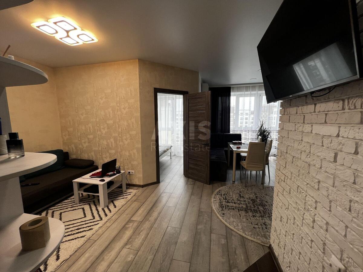 1k apartment vul. Radystiv 322