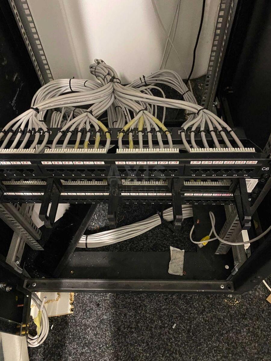 Office vul. Volodymyrs'ka 10, 260m26203214