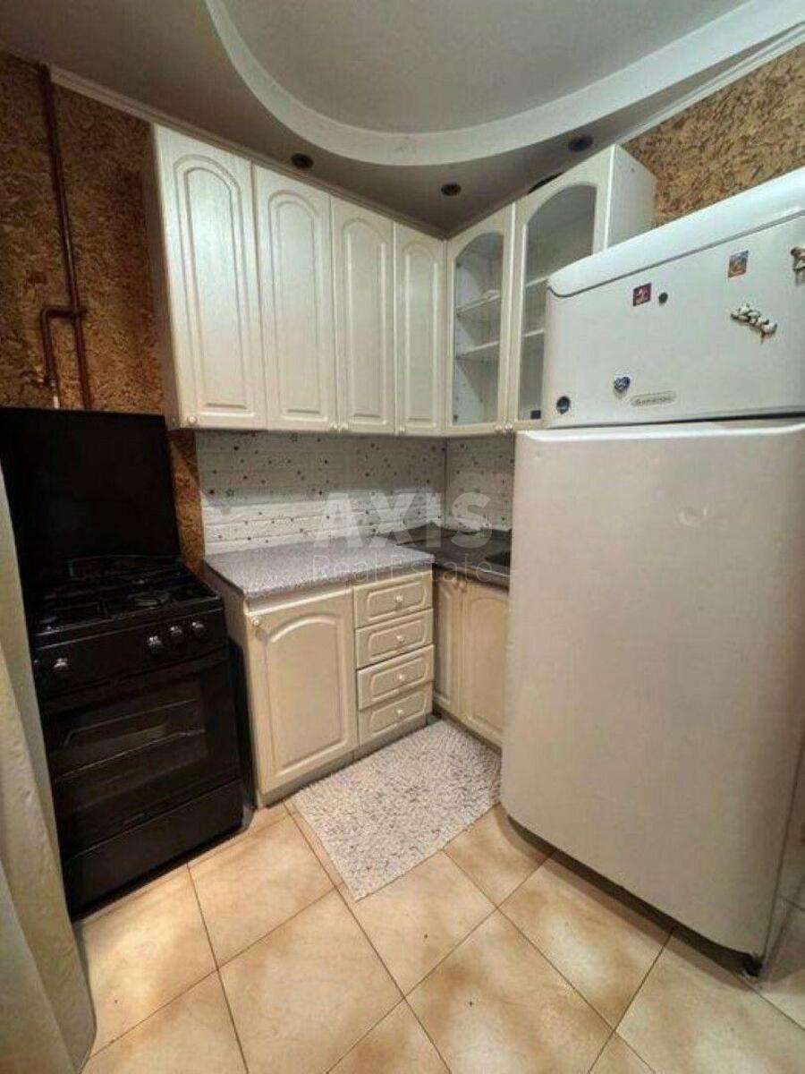 3k apartment pr-t Poryka Vasylja 15А0
