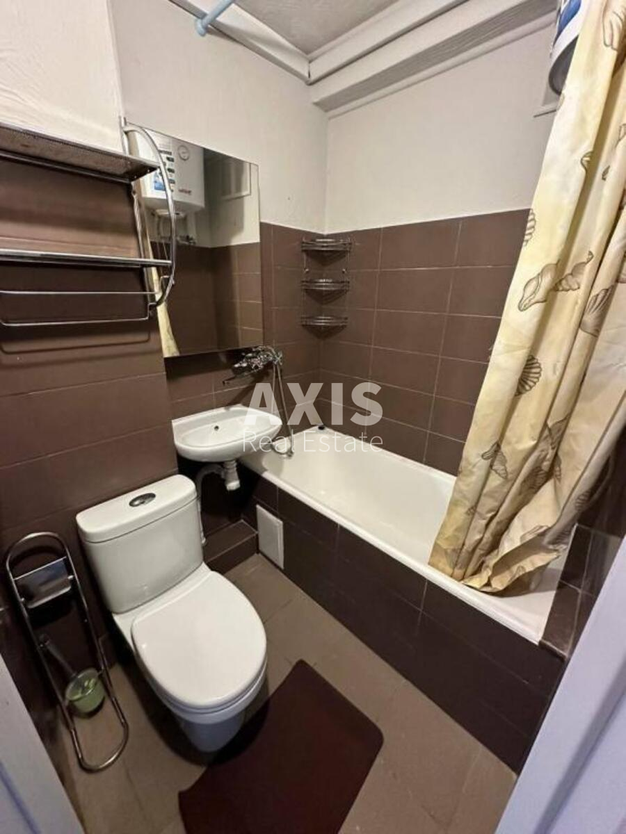1k apartment pr-t Nauky 42/1к152