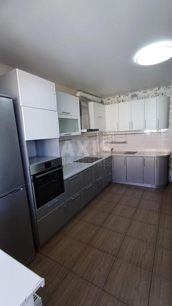 4k apartment vul. Boryspil's'ka 25
