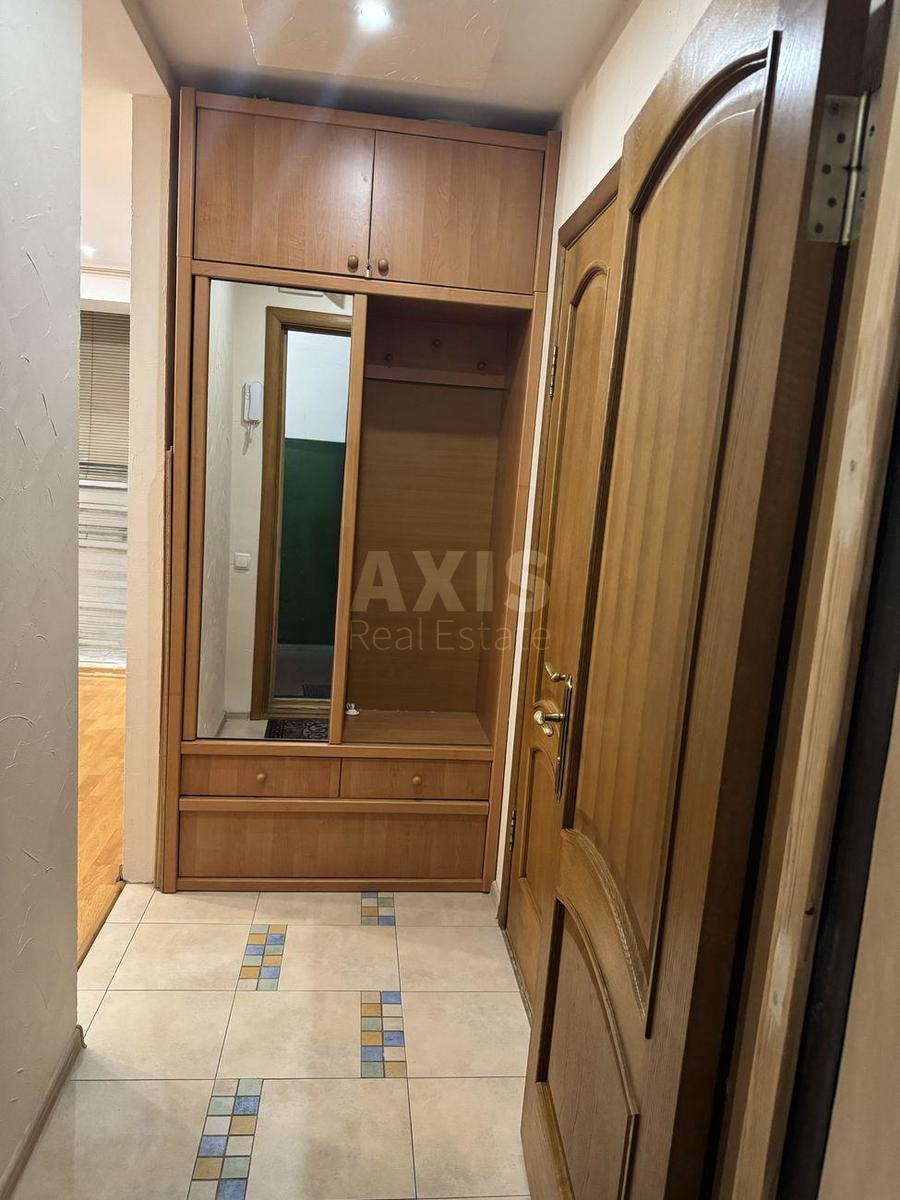 1k apartment uzv. Klovs'kyj 200