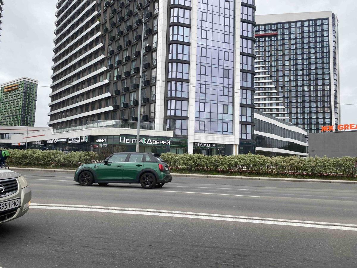 1k apartment nab. Dniprovs'ka 154