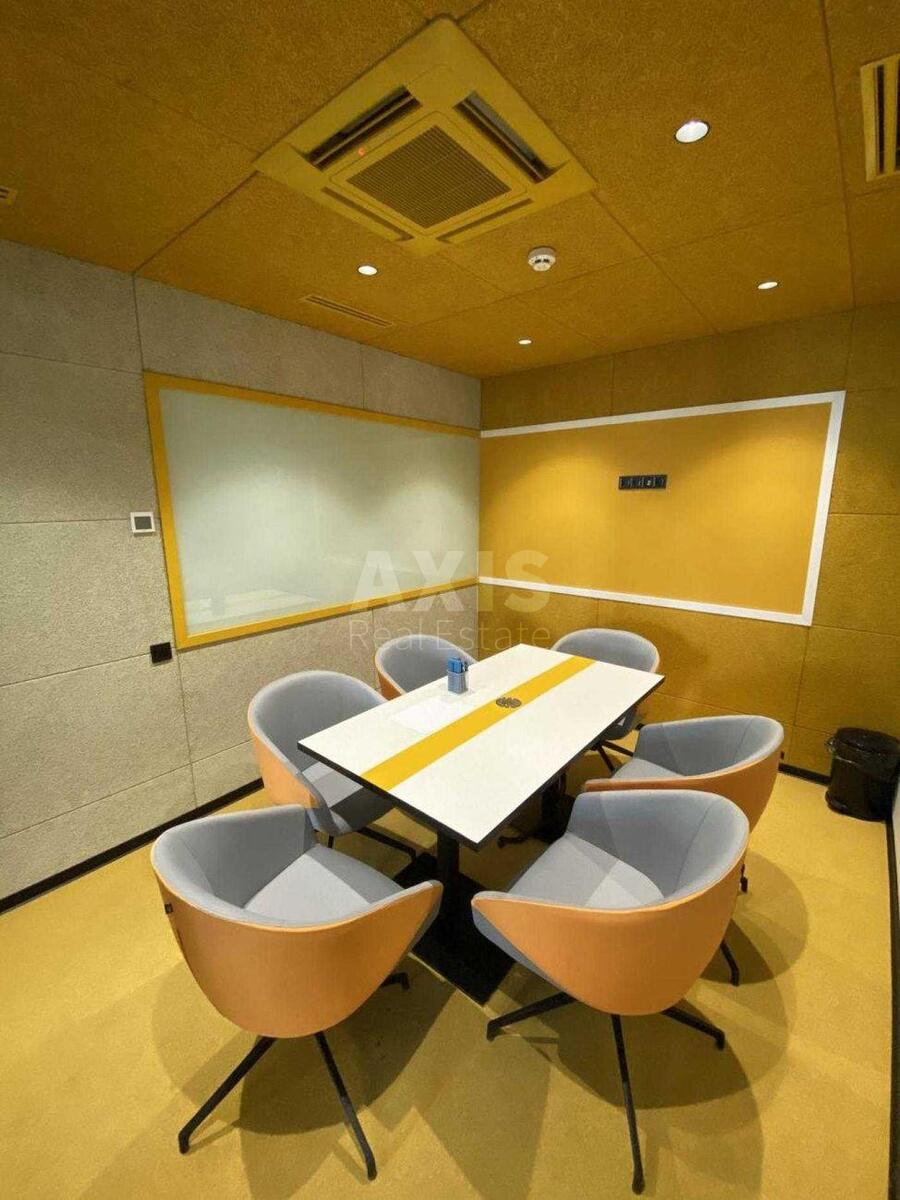 Office vul. Malevycha Kazymyra 86, 370m22