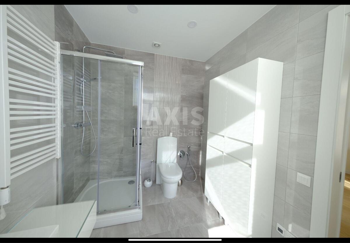 4k apartment vul. Grushevs'kogo Myhajla 34/15
